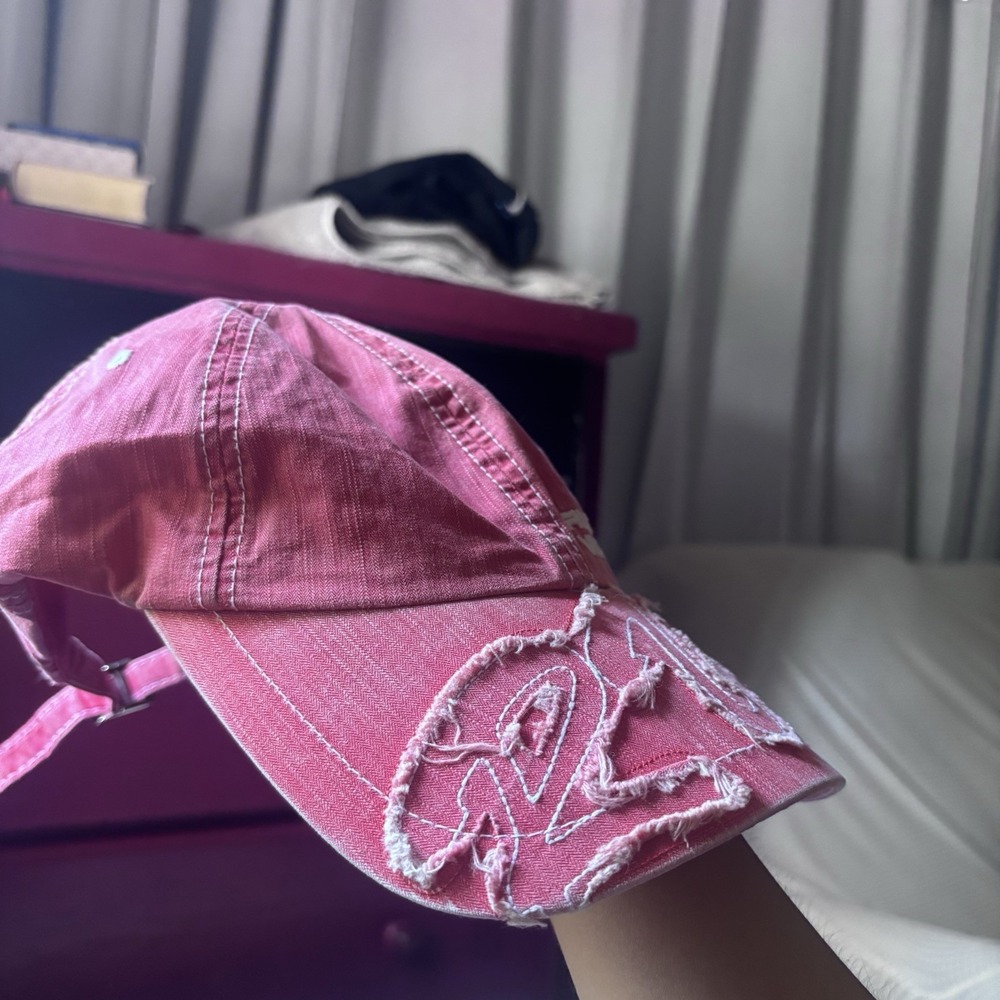 Vtg Y2K Rudolph Valentino Red Distressed Baseball Hat Cap RV Logo Embroidered - Picture 3 of 6